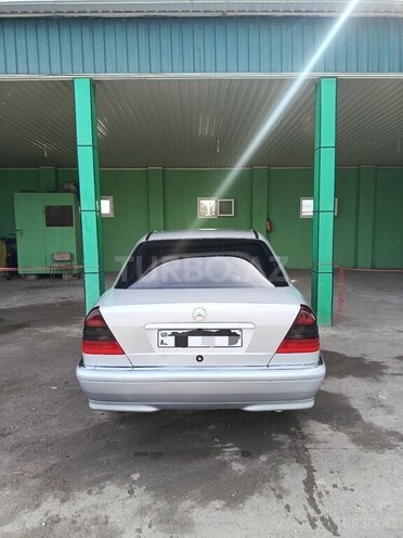 Mercedes C 180 1997, 366,010 km - 1.8 l - Saatlı