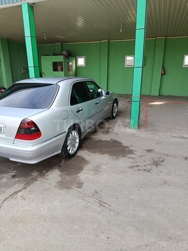 Mercedes C 180 1997, 366,010 km - 1.8 l - Saatlı