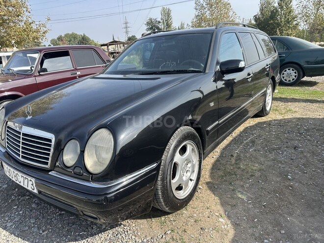 Mercedes E 240 1998, 369,789 km - 2.4 л - Zərdab