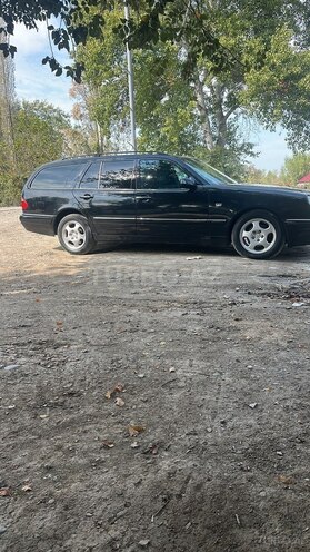 Mercedes E 240 1998, 369,789 km - 2.4 л - Zərdab