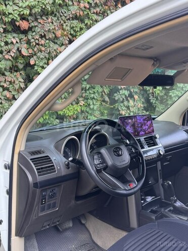 Toyota Land Cruiser Prado 2010, 178,000 km - 2.7 l - Gəncə