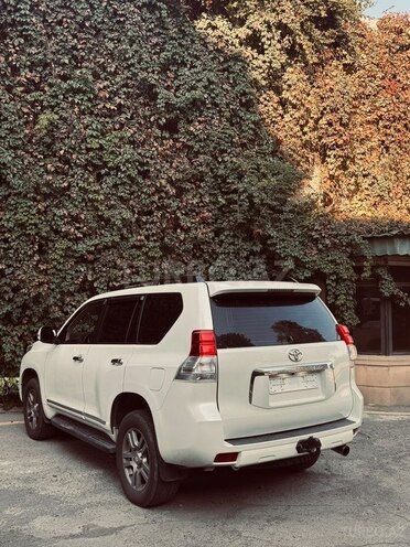 Toyota Land Cruiser Prado 2010, 178,000 km - 2.7 l - Gəncə