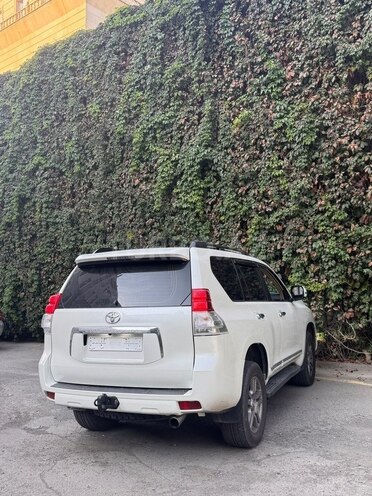 Toyota Land Cruiser Prado 2010, 178,000 km - 2.7 l - Gəncə