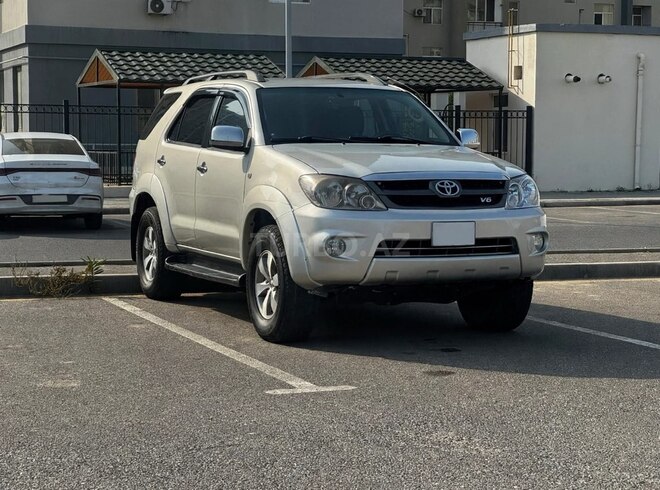 Toyota Fortuner 2006, 316,000 km - 4.0 l - Bakı