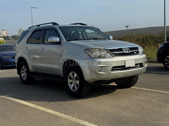 Toyota Fortuner 2006, 316,000 km - 4.0 l - Bakı