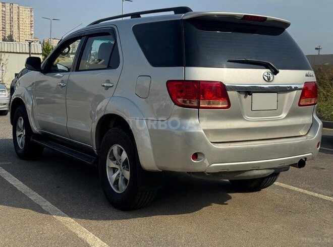 Toyota Fortuner 2006, 316,000 km - 4.0 l - Bakı