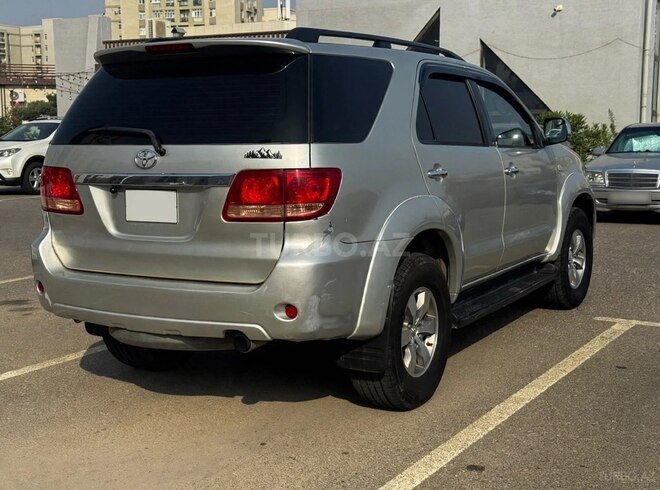 Toyota Fortuner 2006, 316,000 km - 4.0 l - Bakı
