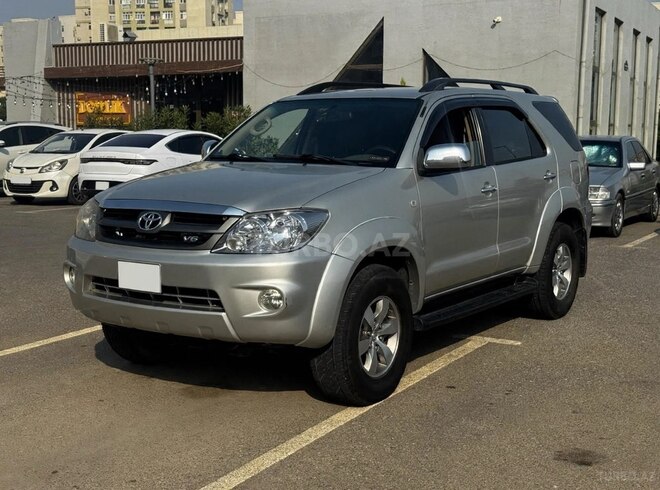 Toyota Fortuner 2006, 316,000 km - 4.0 l - Bakı