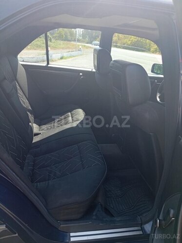 Mercedes C 240 1999, 300,000 km - 2.4 l - Zaqatala