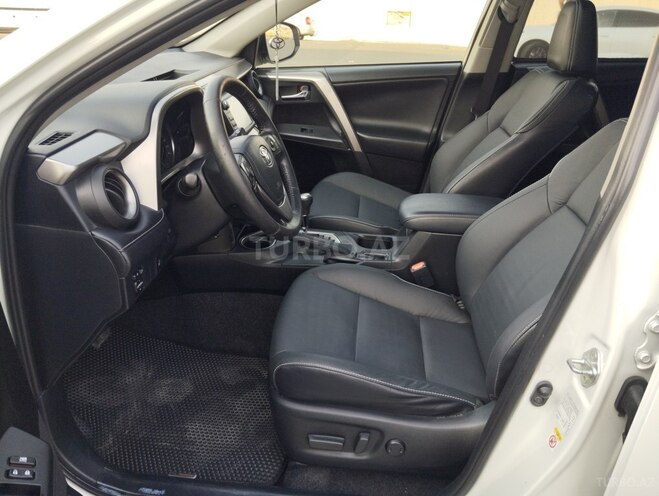 Toyota RAV4 2018, 156,000 km - 2.0 l - Bakı