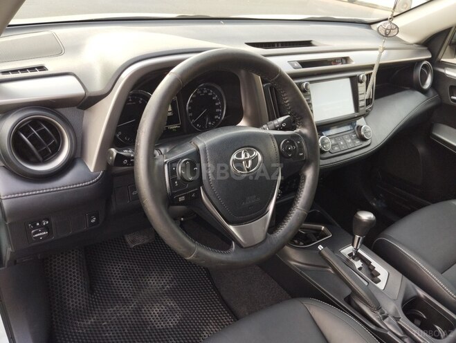 Toyota RAV4 2018, 156,000 km - 2.0 l - Bakı