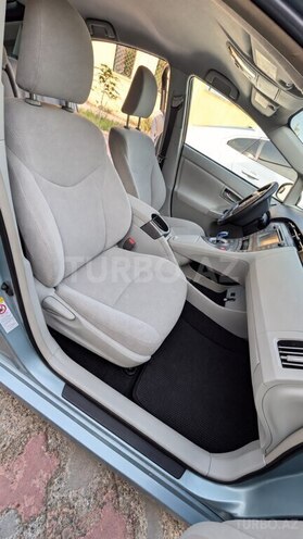 Toyota Prius 2014, 328,306 km - 1.8 l - Bakı