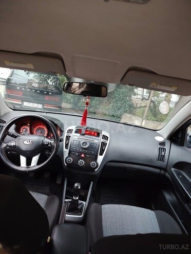 Kia  2010, 310,000 km - 1.4 l - Bakı