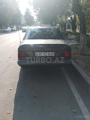 Mercedes 230 E 1989, 520,000 km - 2.3 l - 