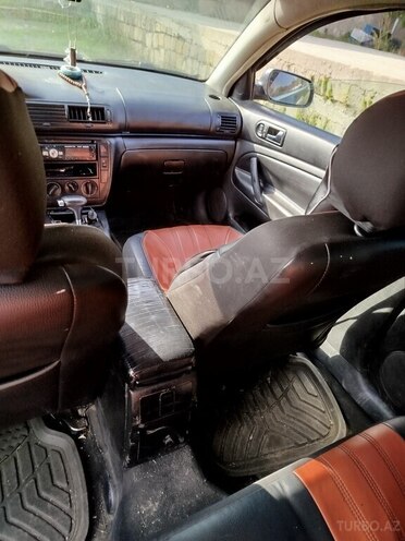 Volkswagen Passat 2001, 333,458 km - 1.8 л - Quba