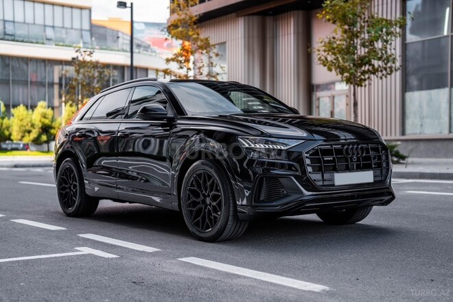 Audi Q8 Sportback e-tron 2022, 60,000 km - 0.0 l - Bakı