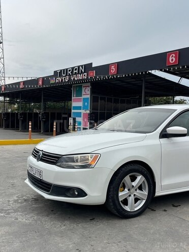 Volkswagen Jetta 2013, 184,000 km - 2.0 l - Gəncə