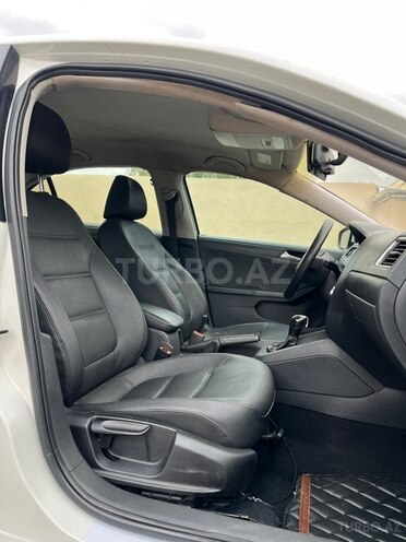Volkswagen Jetta 2013, 184,000 km - 2.0 l - Gəncə