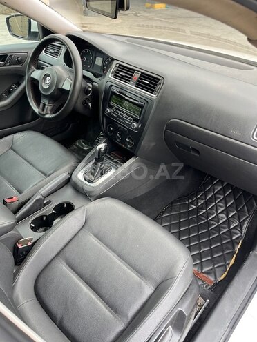 Volkswagen Jetta 2013, 184,000 km - 2.0 l - Gəncə