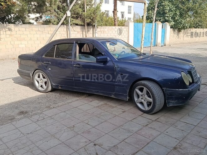 Mercedes E 230 1996, 400,017 km - 2.3 l - Bərdə