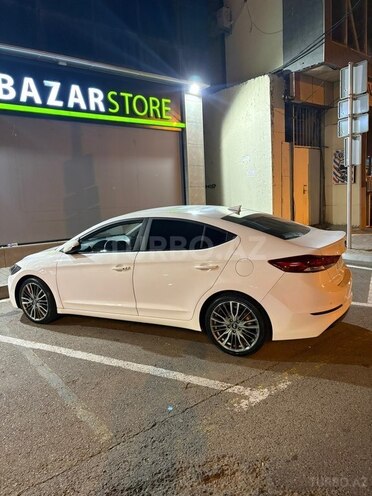 Hyundai Avante 2018, 185,000 km - 1.6 l - Bakı