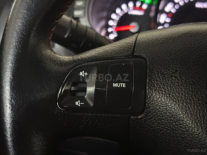 Kia Sportage 2011, 204,000 km - 2.0 l - Bakı