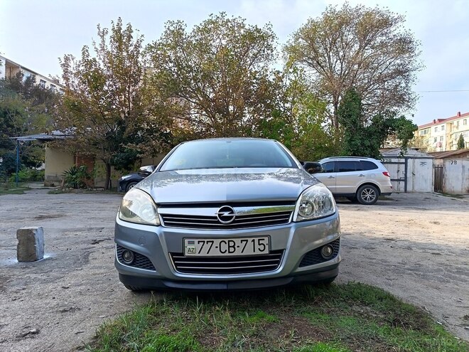 Opel Astra 2007, 318,000 km - 1.4 l - Sumqayıt