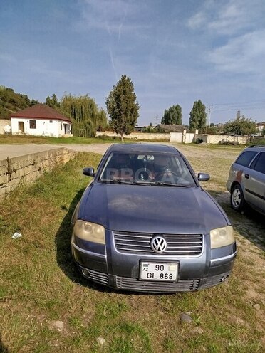 Volkswagen Passat 2001, 333,458 km - 1.8 л - Quba