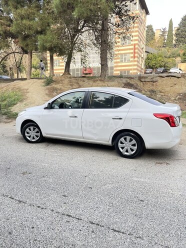 Nissan Sunny 2013, 235,000 km - 1.5 l - Bakı