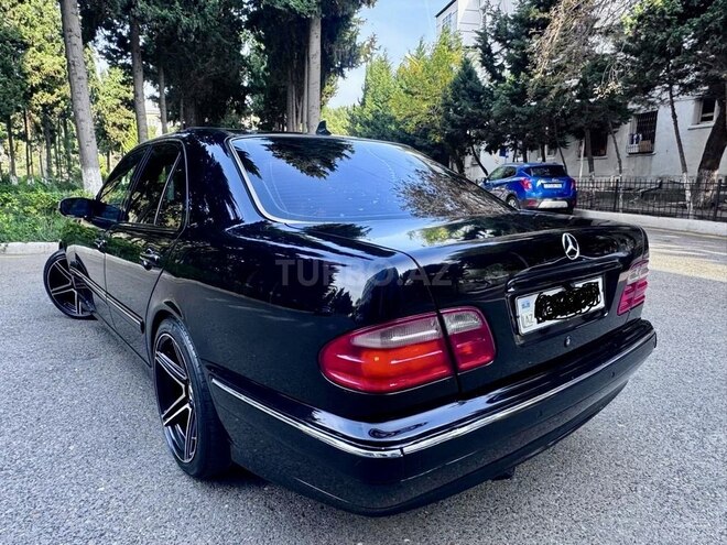 Mercedes E 320 2000, 246,000 km - 3.2 l - Bakı