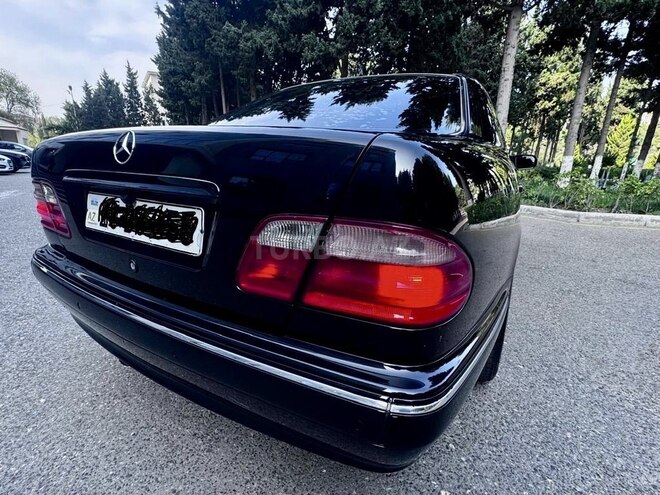 Mercedes E 320 2000, 246,000 km - 3.2 l - Bakı