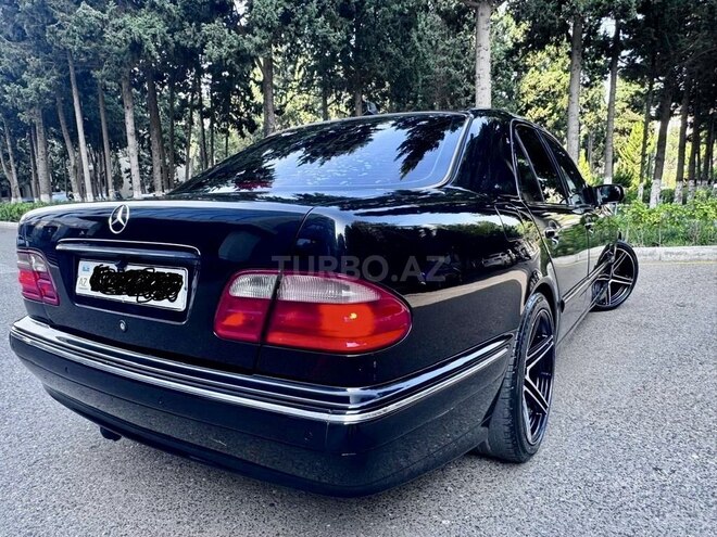 Mercedes E 320 2000, 246,000 km - 3.2 l - Bakı
