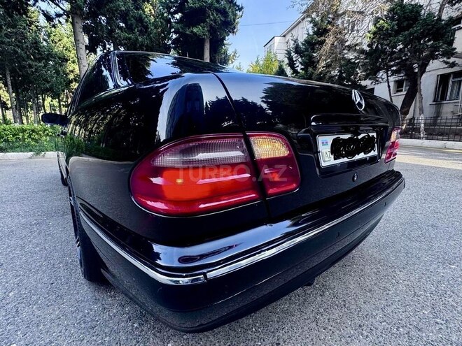 Mercedes E 320 2000, 246,000 km - 3.2 l - Bakı