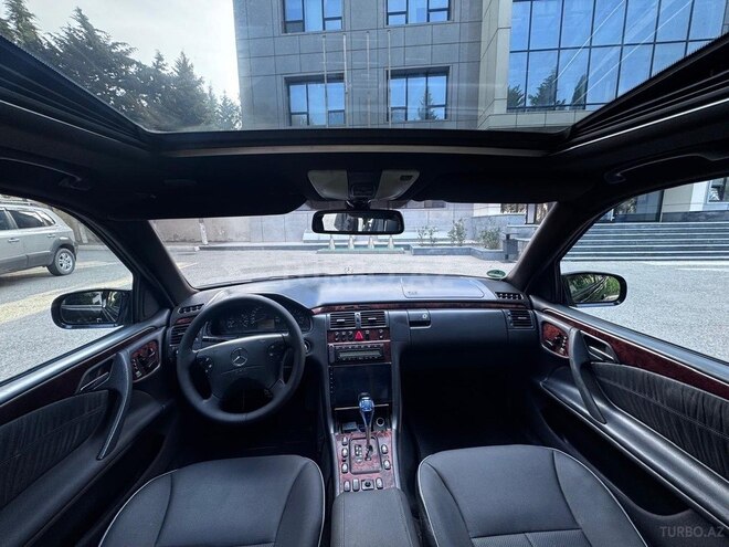 Mercedes E 320 2000, 246,000 km - 3.2 l - Bakı