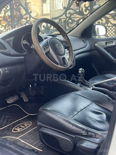 Kia Cerato 2011, 250,000 km - 2.0 l - Bakı