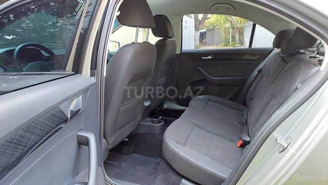 Volkswagen Polo 2022, 121,000 km - 1.6 l - Bakı