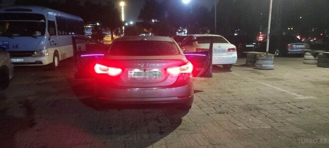 Hyundai Elantra 2014, 277,000 km - 1.8 l - Sumqayıt