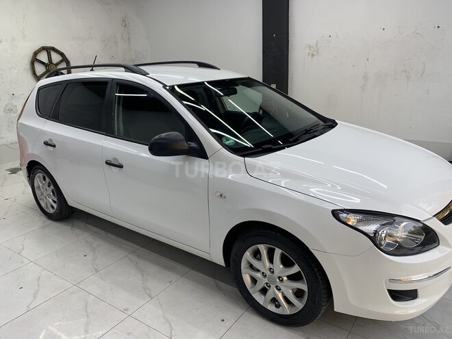 Hyundai i30 2009, 360,000 km - 1.4 л - Qəbələ