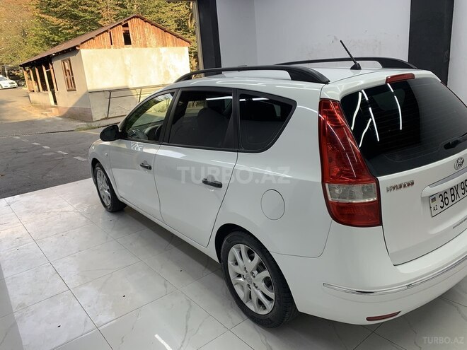 Hyundai i30 2009, 360,000 km - 1.4 л - Qəbələ