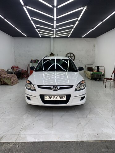 Hyundai i30 2009, 360,000 km - 1.4 л - Qəbələ