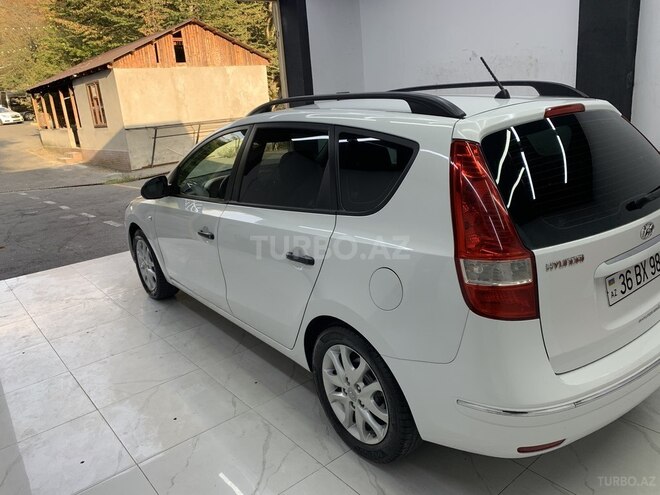 Hyundai i30 2009, 360,000 km - 1.4 л - Qəbələ