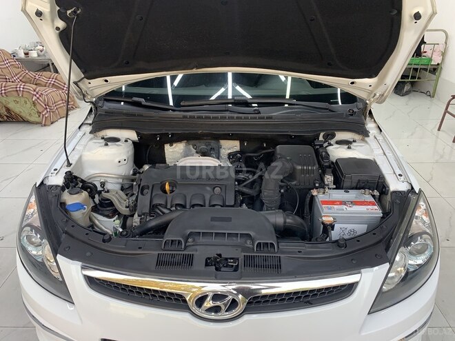 Hyundai i30 2009, 360,000 km - 1.4 л - Qəbələ