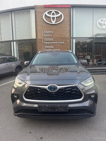 Toyota Highlander 2022, 26,700 km - 2.5 l - Bakı