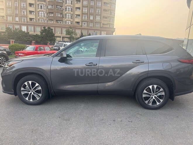 Toyota Highlander 2022, 26,700 km - 2.5 l - Bakı