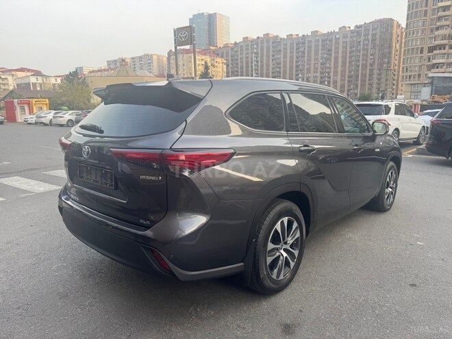 Toyota Highlander 2022, 26,700 km - 2.5 l - Bakı