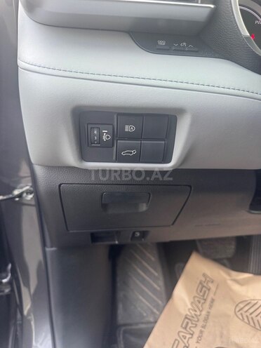 Toyota Highlander 2022, 26,700 km - 2.5 l - Bakı
