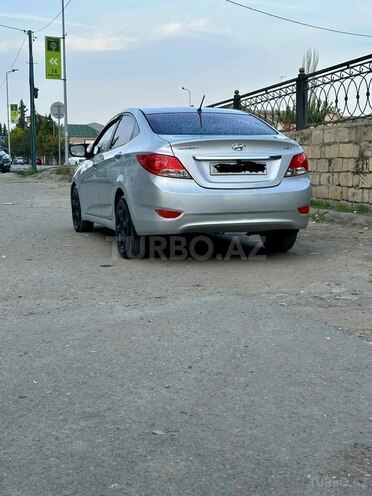 Hyundai Accent 2014, 270,807 km - 1.6 л - Kürdəmir