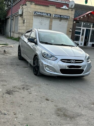 Hyundai Accent 2014, 270,807 km - 1.6 л - Kürdəmir