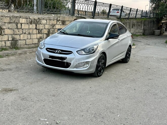 Hyundai Accent 2014, 270,807 km - 1.6 л - Kürdəmir