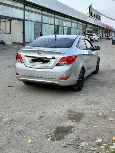 Hyundai Accent 2014, 270,807 km - 1.6 л - Kürdəmir